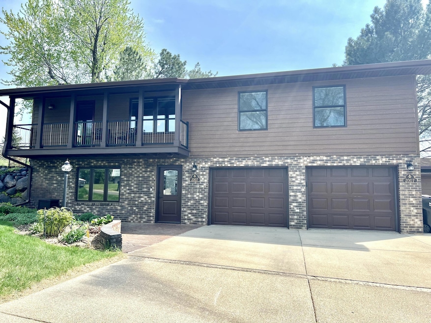 Sold $385,000