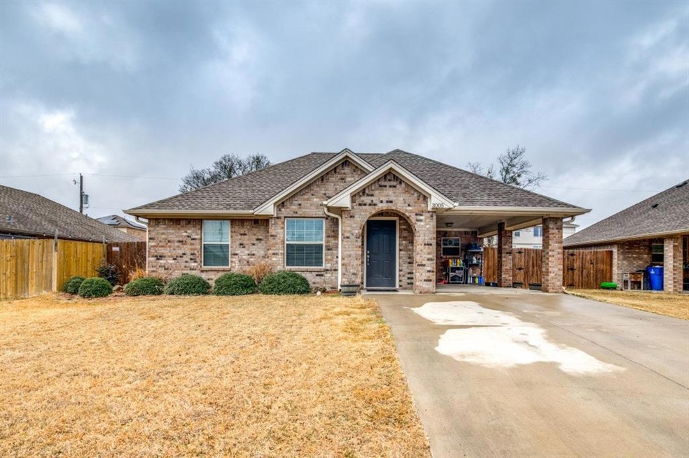 3005 S Cardinal St, Ennis, TX 75119 - photo 1