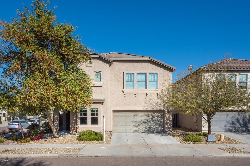 01- FRONT OF HOME