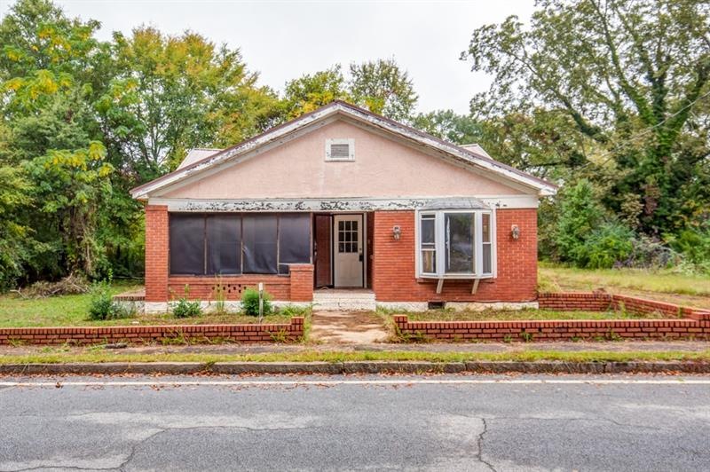 209 Locklin St, Elberton, GA 30635 - photo 1