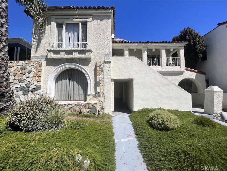 Sold $1,660,000 • Co-Listing Agent