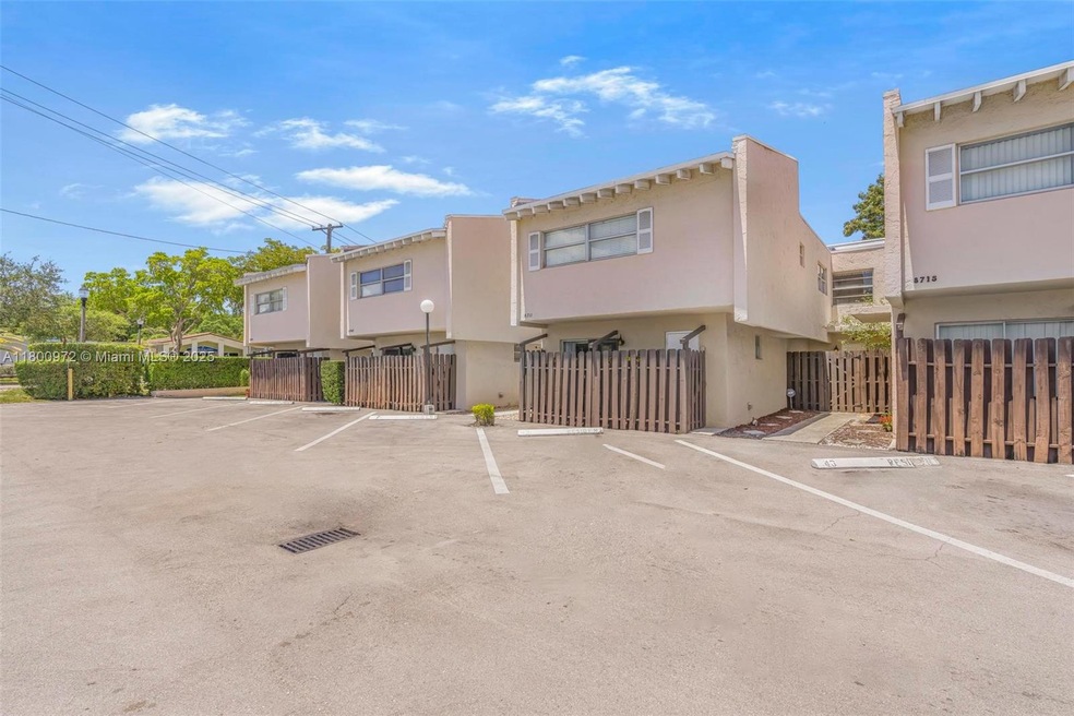 Under Contract $275,000 • Co-Listing Agent