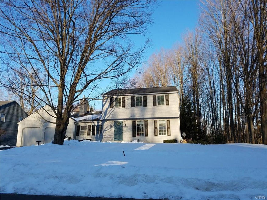 Wonderful corner lot home in desirable Radisson. T