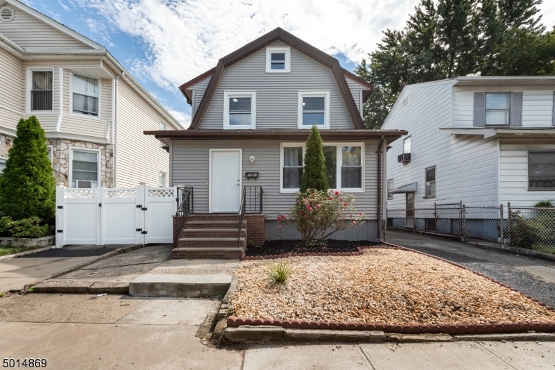 130 N 16th St, Bloomfield, NJ 07003 - photo 1