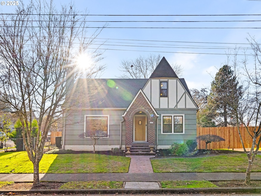 1520 12th St, Oregon City, OR 97045 - photo 1