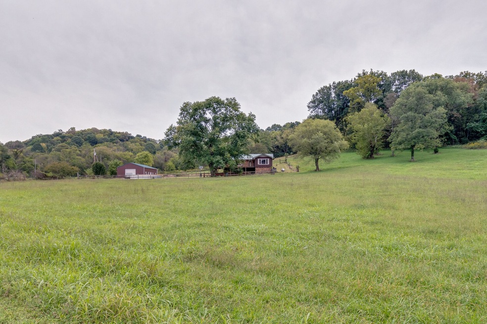Country Living 10.21 acres in Maury County TN.  15 minutes to shopping and 1 hour from Nashville International Airport.