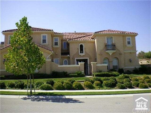 Gorgeous Front View