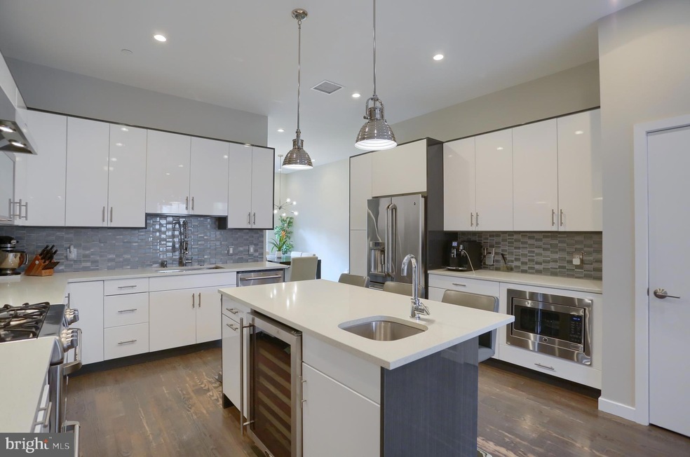 Sold $985,000 • Co-Listing Agent