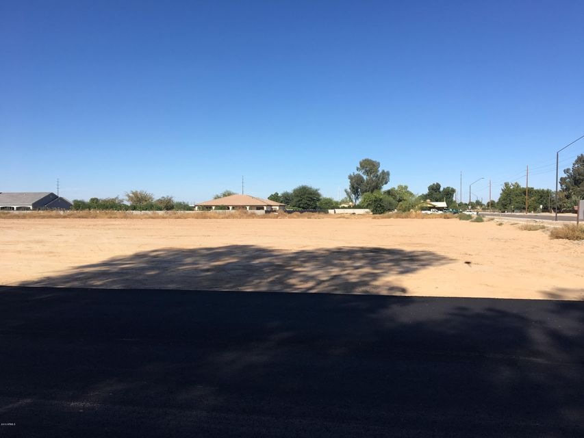 Lot #1 face north