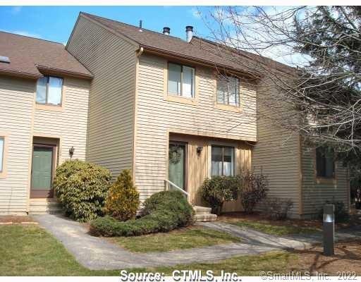 131 Greenwoods Ln unit 131, East Windsor, CT 06088 - photo 1