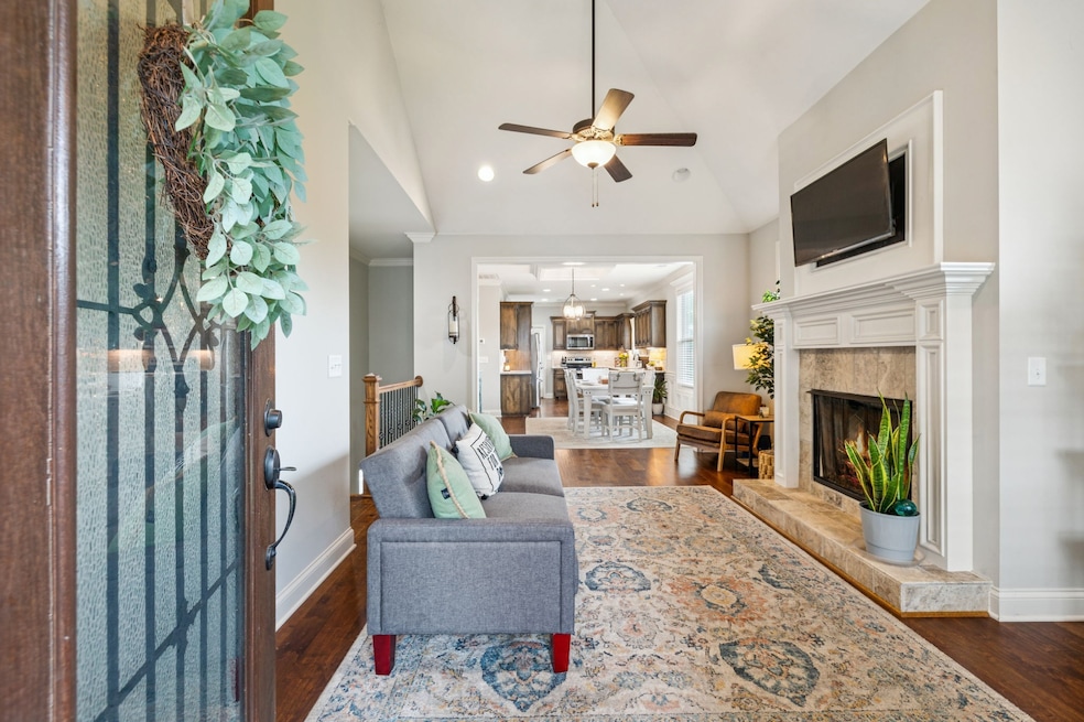 For Sale $459,900 • Co-Listing Agent