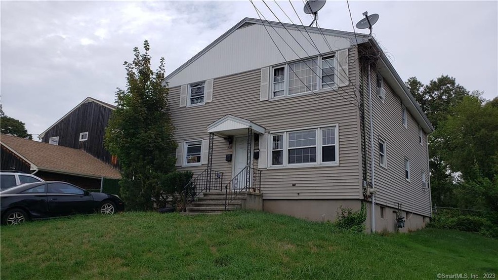 1526 W Broad St unit 1, Stratford, CT 06615 - photo 1