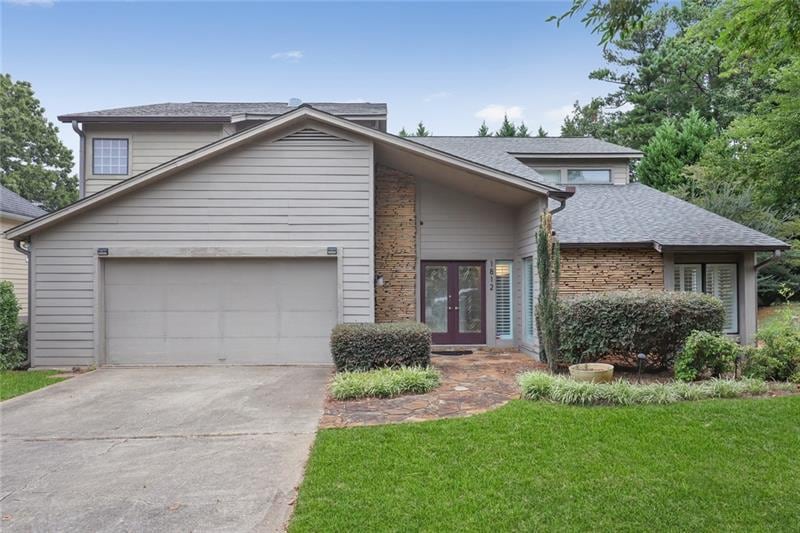 1812 Hunters Glen, Marietta, GA 30062 - photo 1