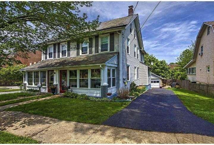 111 W Circular Ave, Paoli, PA 19301 - photo 1