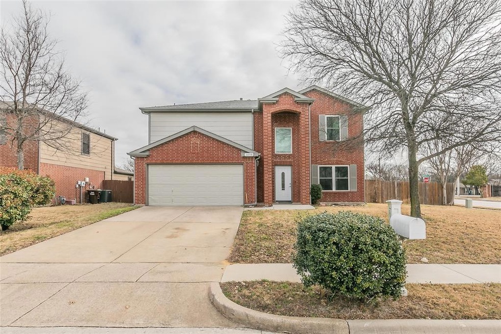 3209 Pinehurst Ct, Denton, TX 76210 - photo 1