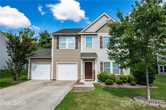 1131 Valley St, Statesville, NC 28677 - photo 1