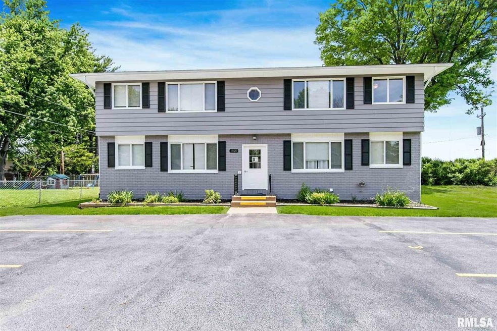 1820 Sutton Place, Bettendorf, IA 52722 - photo 1