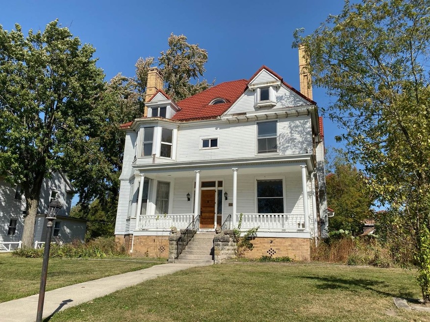 300 E Mc Cullough Blvd, Muncie, IN 47303 - photo 1