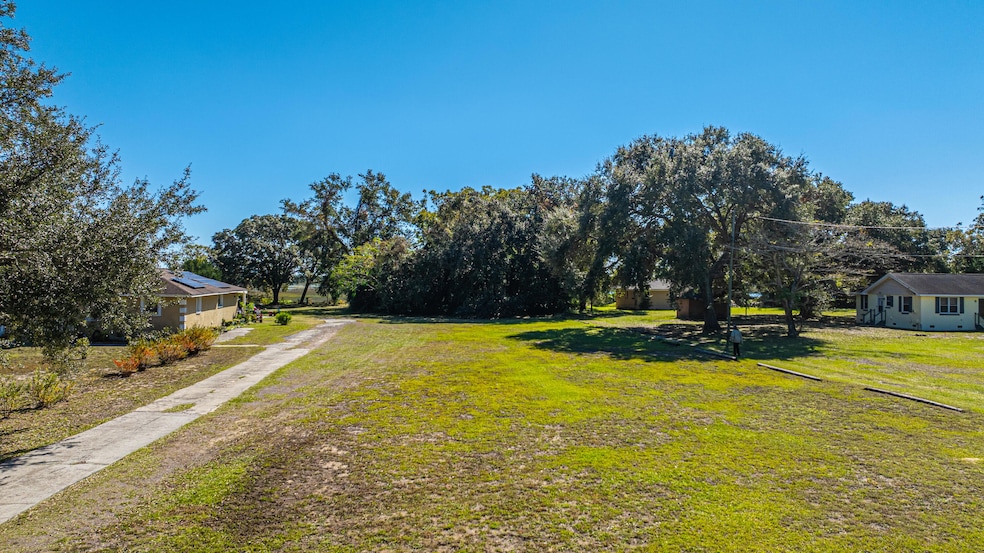 1747 State Road S-10-432, James Island, SC 29412 - photo 1