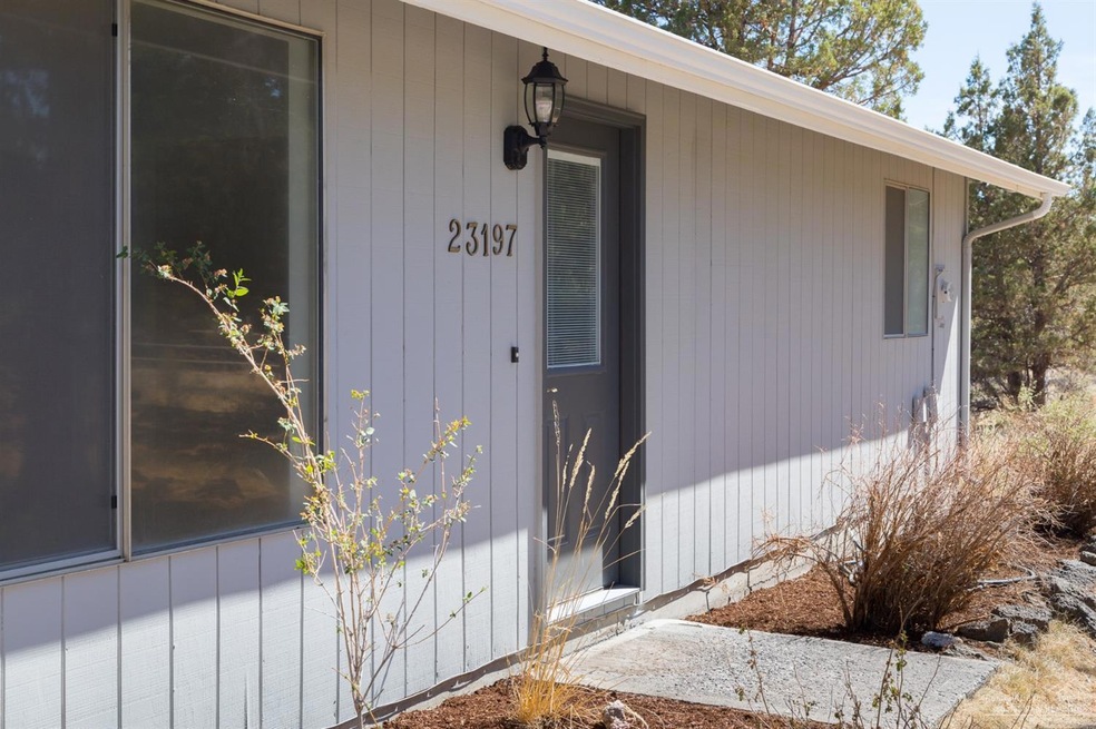 23197 Maverick Ct, Bend, OR 97701 - photo 1