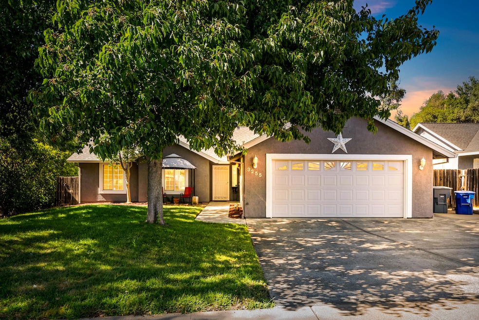 3255 Lawrence Rd, Redding, CA 96002 - photo 1