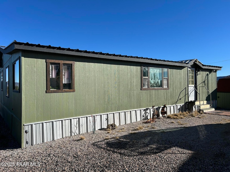 001 Basconia Ln, Seligman, AZ 86337 - photo 1