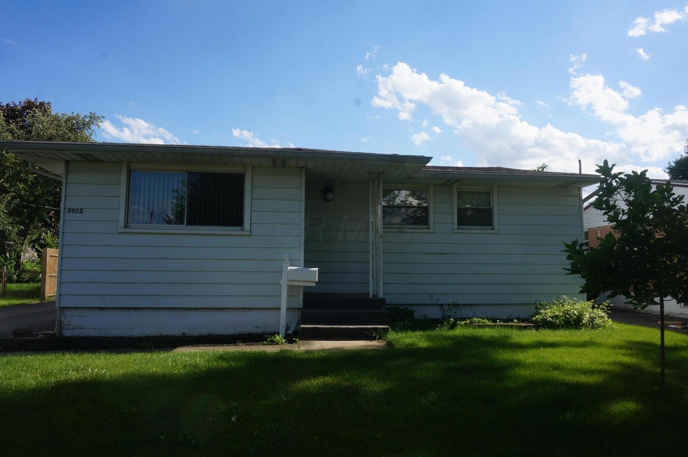 3923 Halsey Place, Columbus, OH 43228 - photo 1
