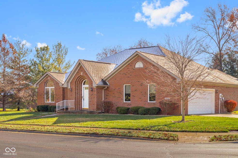 5059 Countess Dr, Columbus, IN 47203 - photo 1