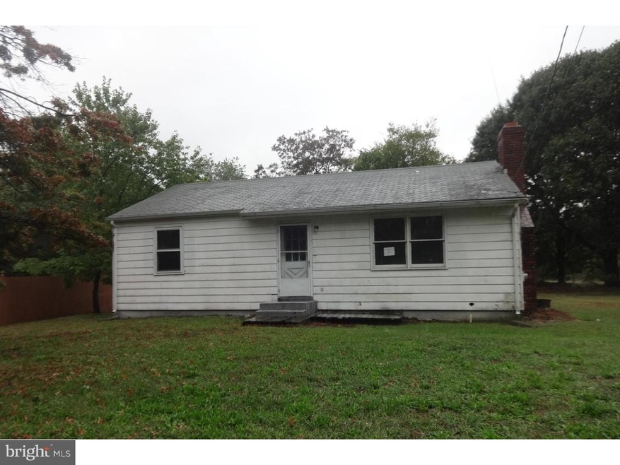 100 Gloucester Ave, West Deptford, NJ 08086 - photo 1