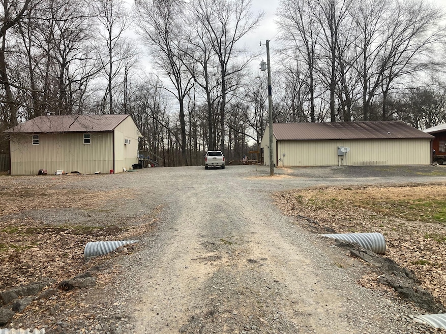 613 Cox Cypress Rd, Stuttgart, AR 72160 - photo 1