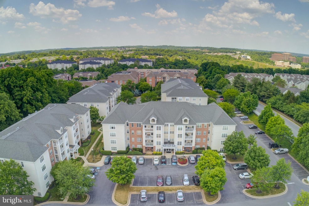 9400 Wordsworth Way unit 401, Owings Mills, MD 21117 - photo 1