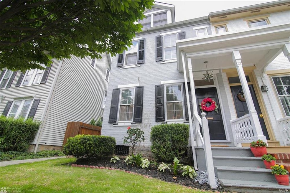 127 E Wall St, Bethlehem, PA 18018 - photo 1