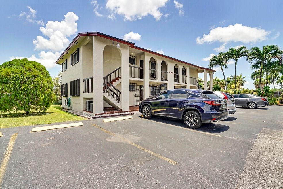 4355 W 12th Ln unit 6D, Hialeah, FL 33012 - photo 1