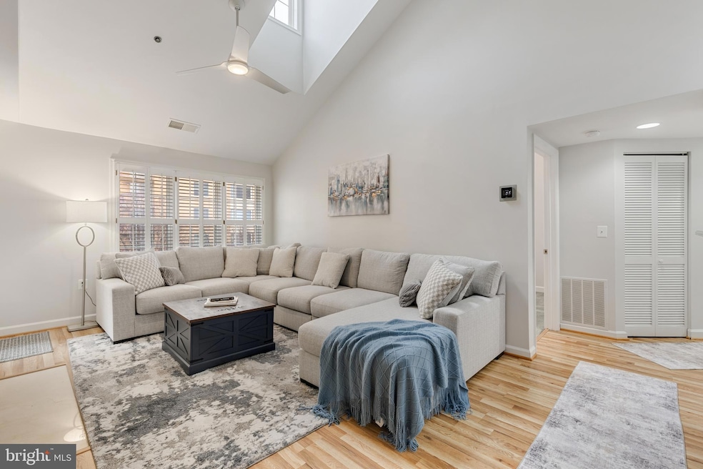 1320 N Wayne St unit 408, Arlington, VA 22201 - photo 1