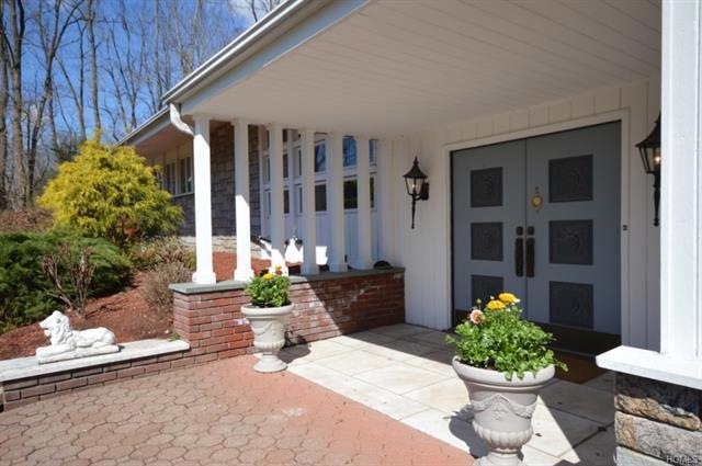 2 Warren Rd, Croton On Hudson, NY 10520 - photo 1