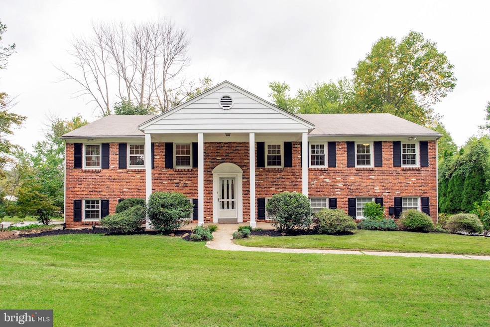 1919 County Line Rd, Villanova, PA 19085 - photo 1