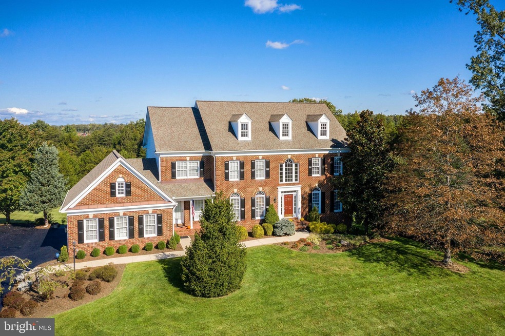 5148 Pleasant Forest Dr, Centreville, VA 20120 - photo 1