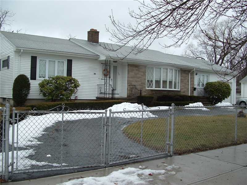 129 Prudence Ave, Providence, RI 02909 - photo 1