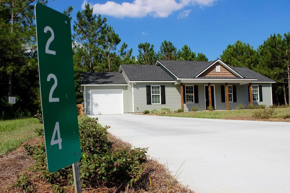 224 Golden Rod Cir, Adel, GA 31620 - photo 1