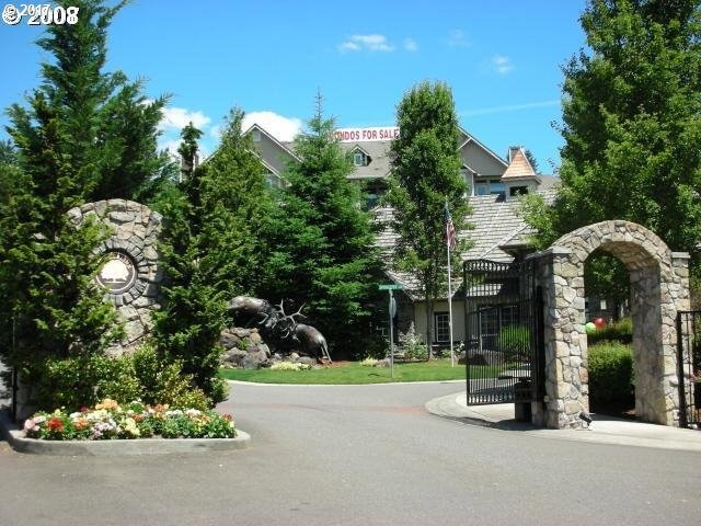 2395 Snowberry Ridge Ct, West Linn, OR 97068 - photo 1