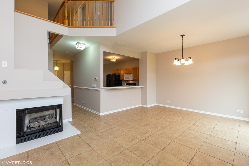 967 Viewpoint Dr, Lake In the Hills, IL 60156 - photo 1