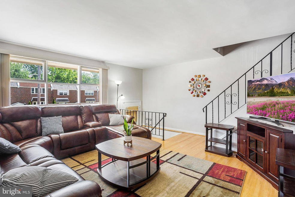 2862 Tremont St, Philadelphia, PA 19136 - photo 1