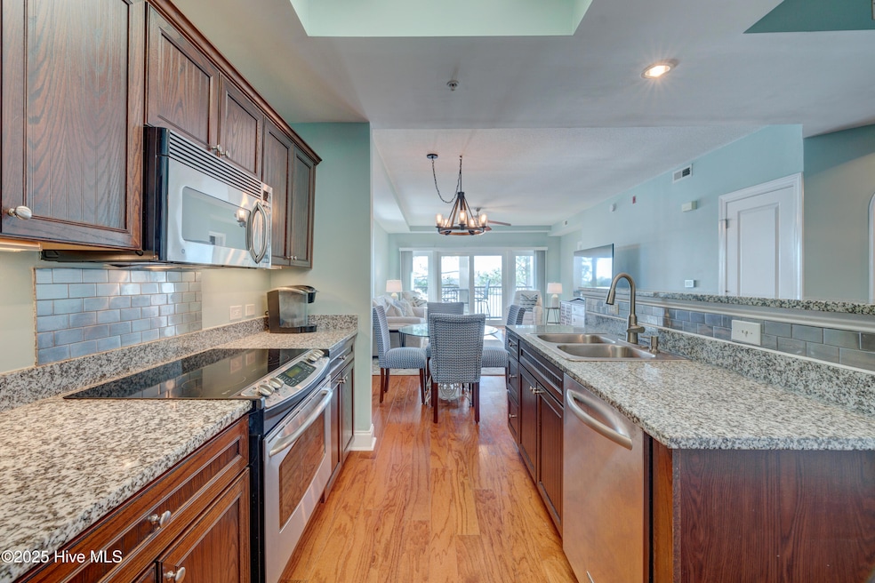 For Sale $424,000 • Co-Listing Agent