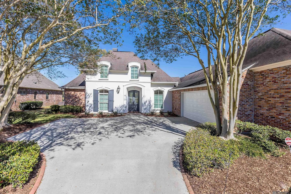 37294 Lakeshore Ave, Prairieville, LA 70769 - photo 1