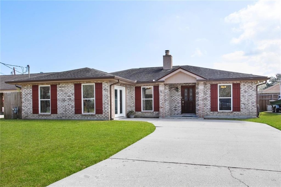 116 Langridge Dr, Belle Chasse, LA 70037 - photo 1