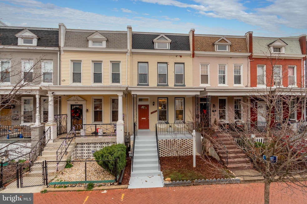 1013 4th St NE, Washington, DC 20002 - photo 1