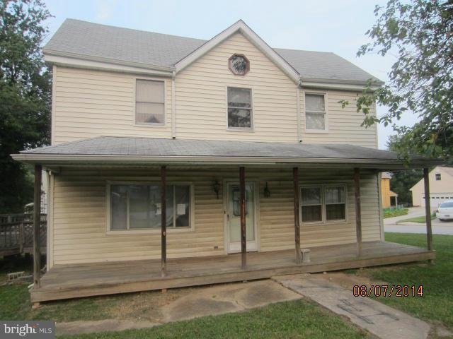 1717 Carroll Ave, Halethorpe, MD 21227 - photo 1