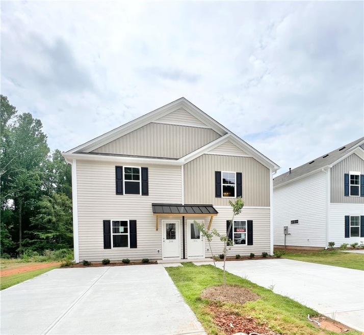 318 Noble Ln, Pendleton, SC 29670 - photo 1