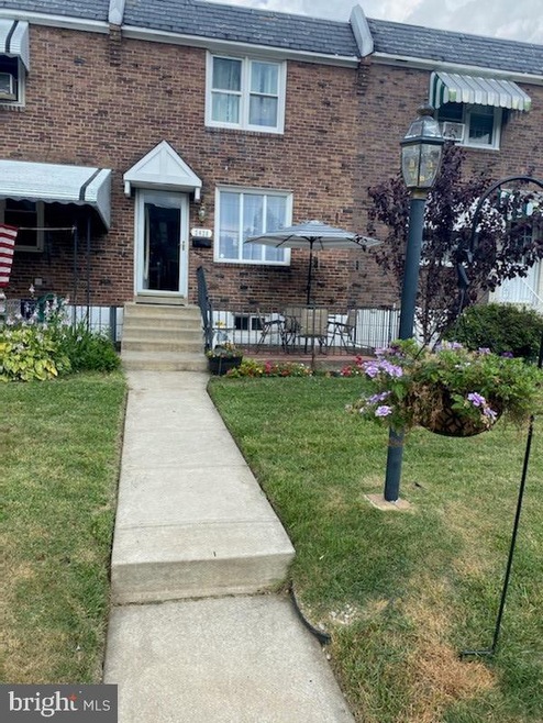 2428 Stoneybrook Ln, Drexel Hill, PA 19026 - photo 1