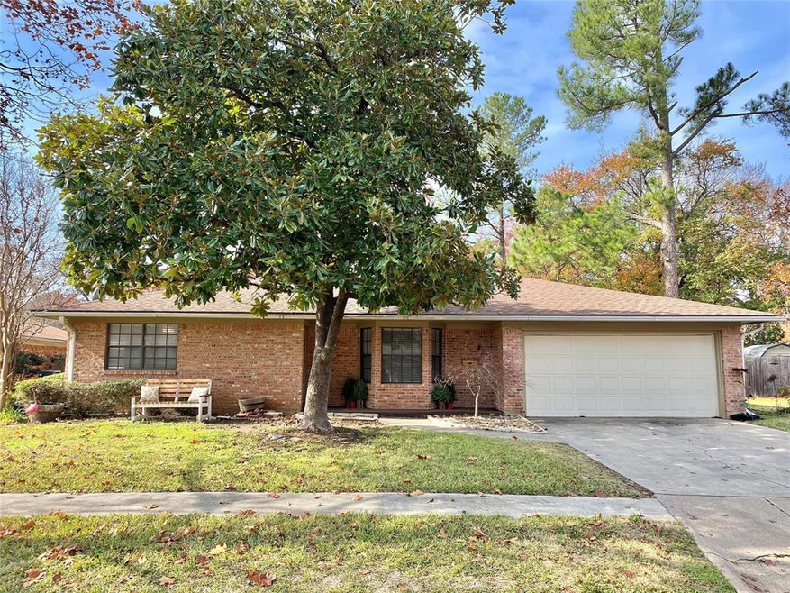 407 Melody Ln, Gainesville, TX 76240 - photo 1